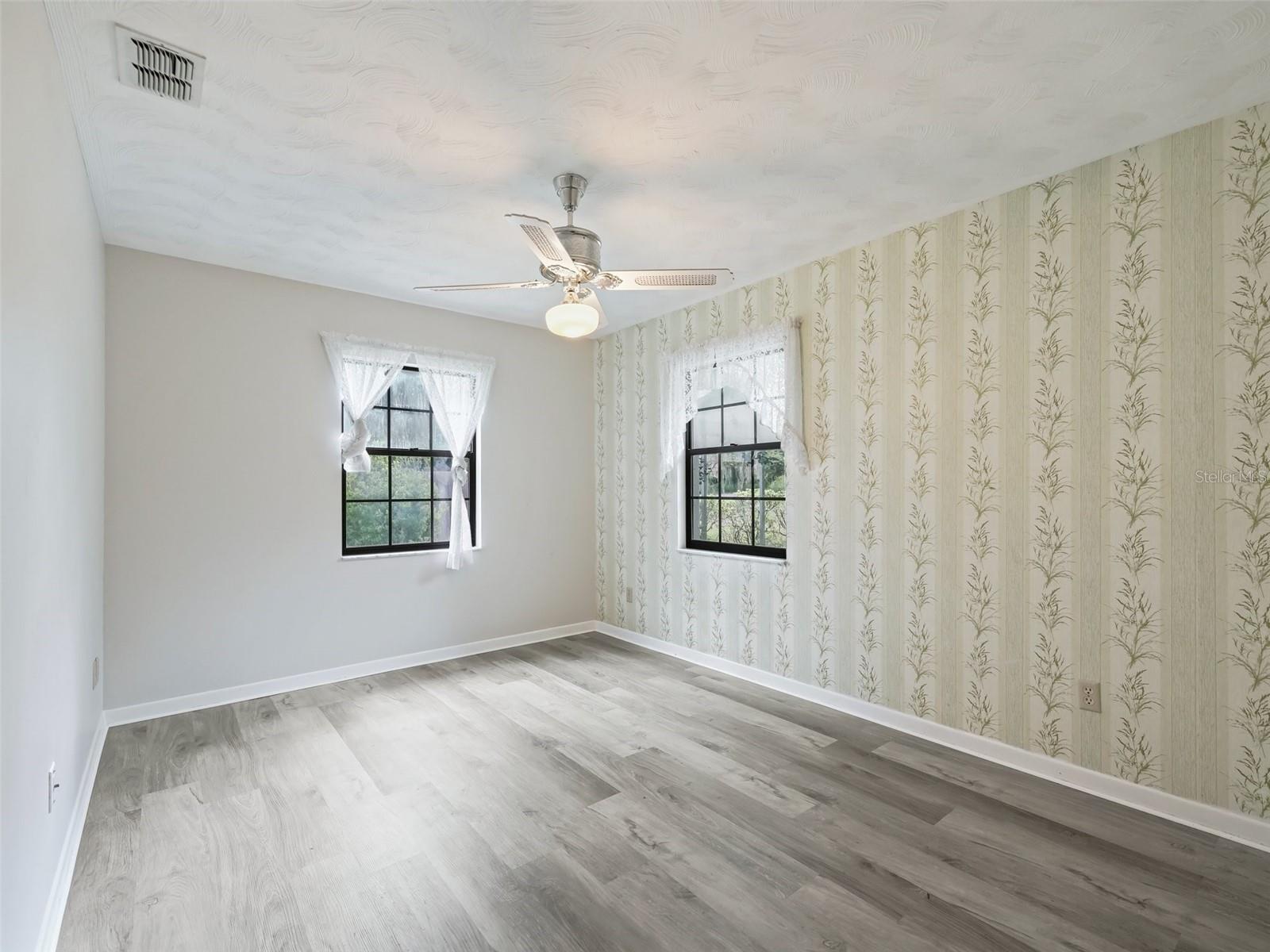 MAC REEVES - Residential