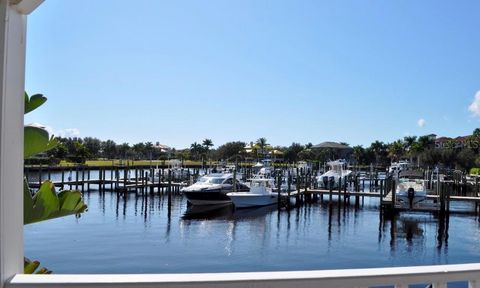 A home in PORT CHARLOTTE