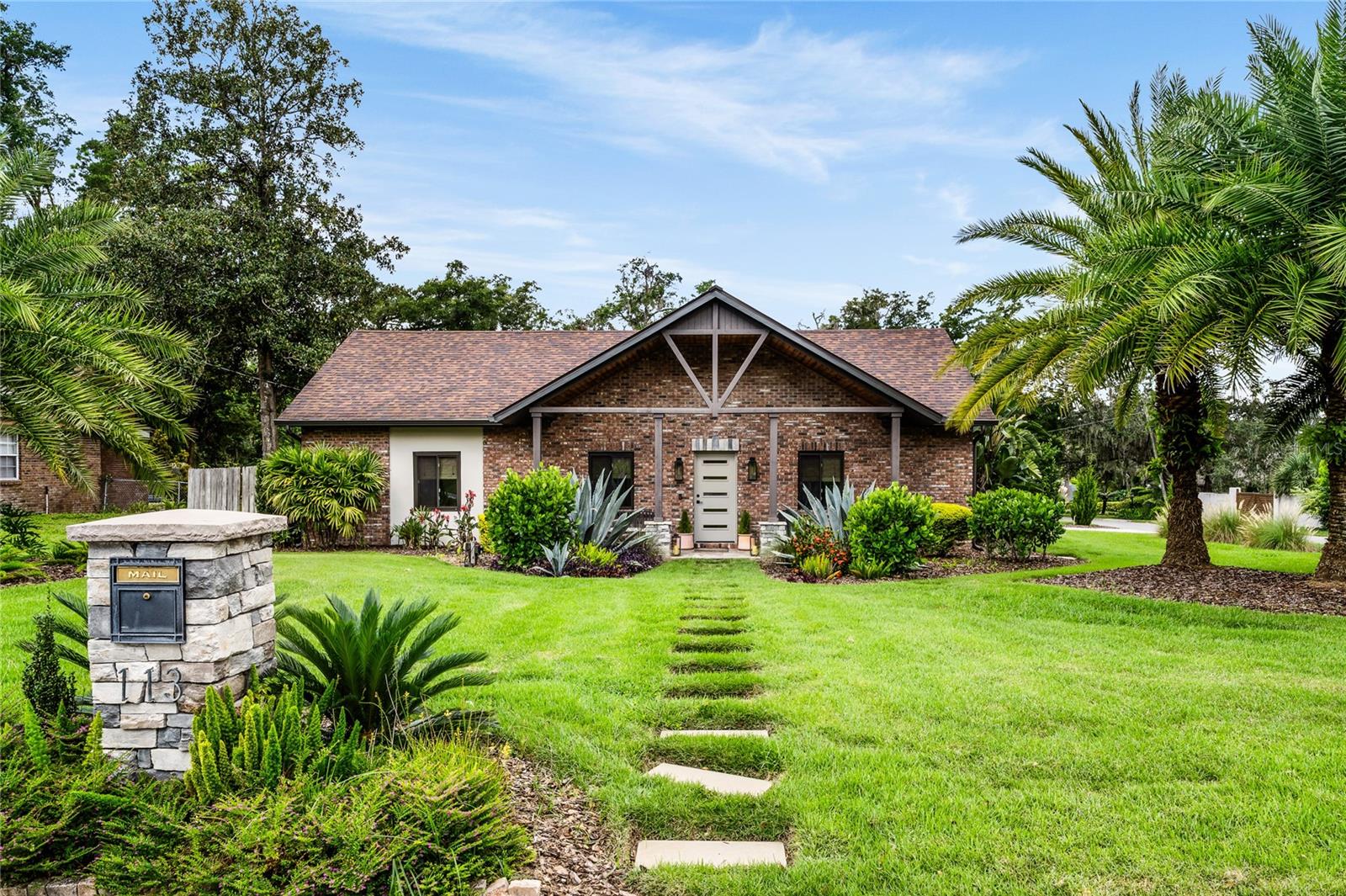 113 TARRYTOWN TRAIL