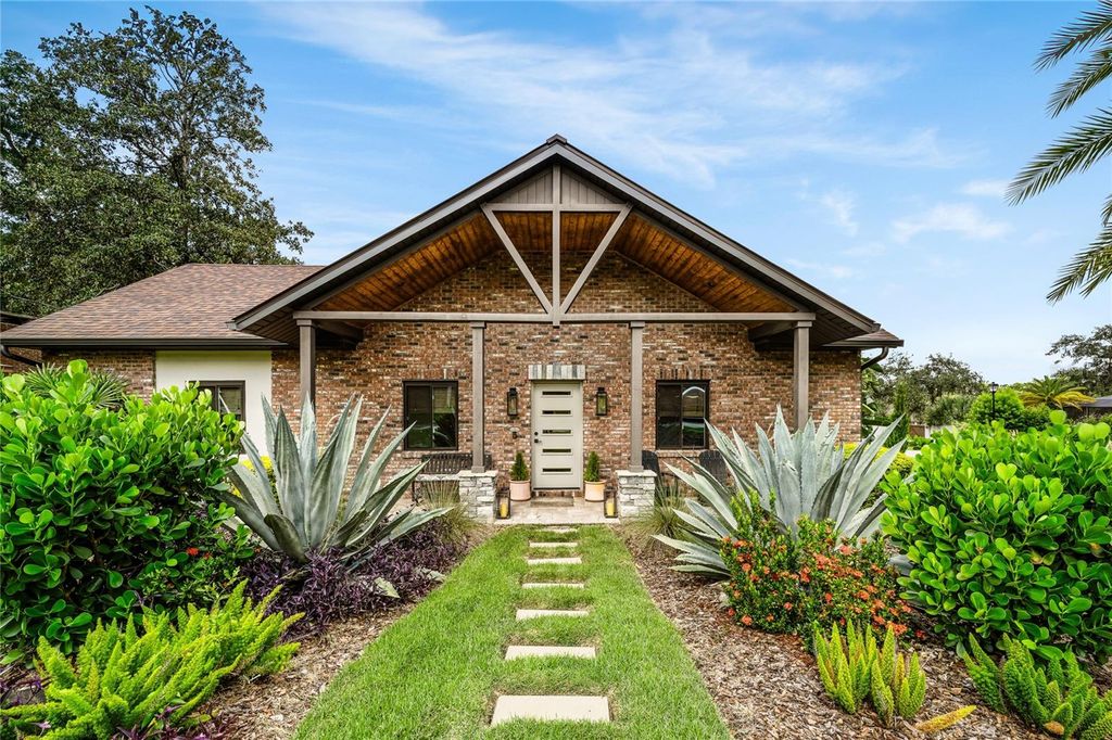 Photo of 113 Tarrytown Trail, Longwood, FL 32750 (MLS # O6339859)