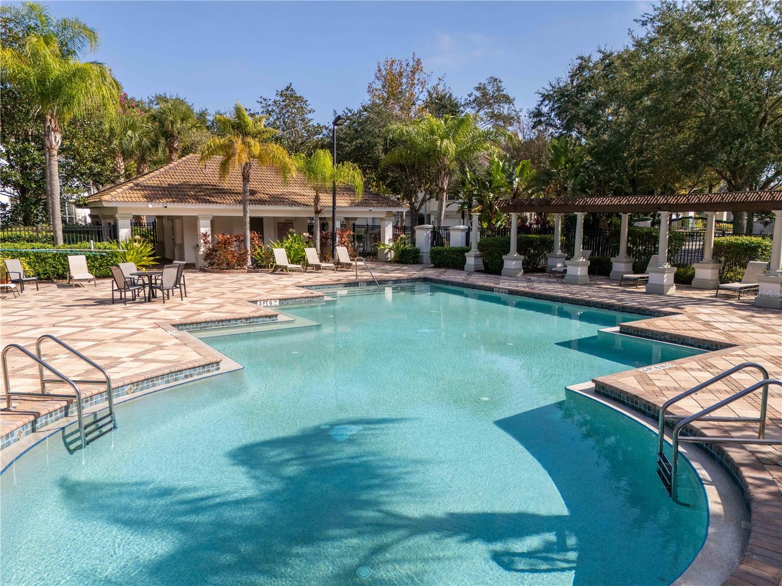 VISTAS/PHILLIPS COMMONS - Residential