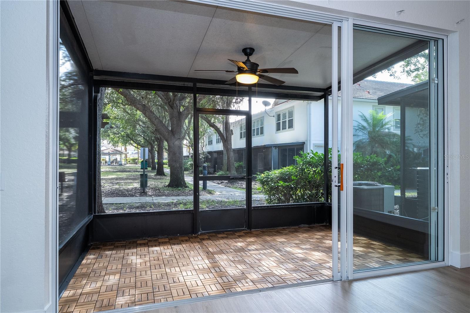 VISTAS/PHILLIPS COMMONS - Residential