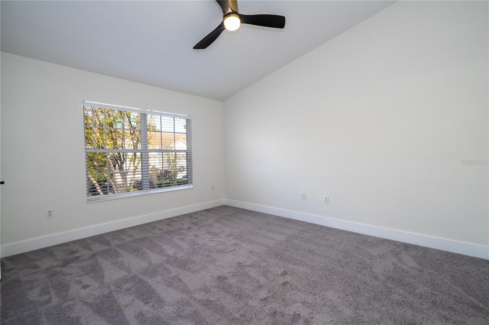 VISTAS/PHILLIPS COMMONS - Residential