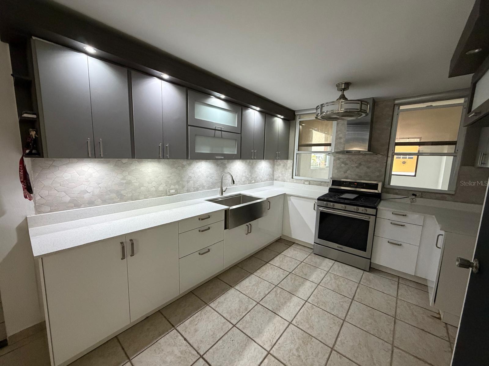 JARDIN DORADO - Residential