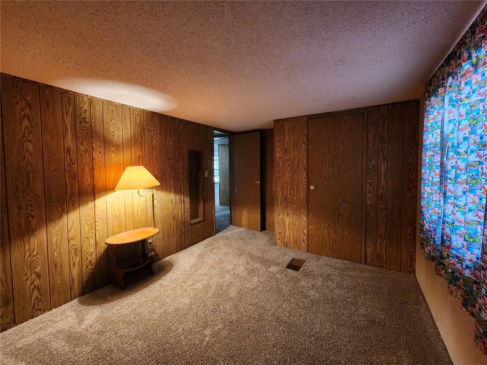 SENECA CROSSON & JEWETTS ADD - Residential