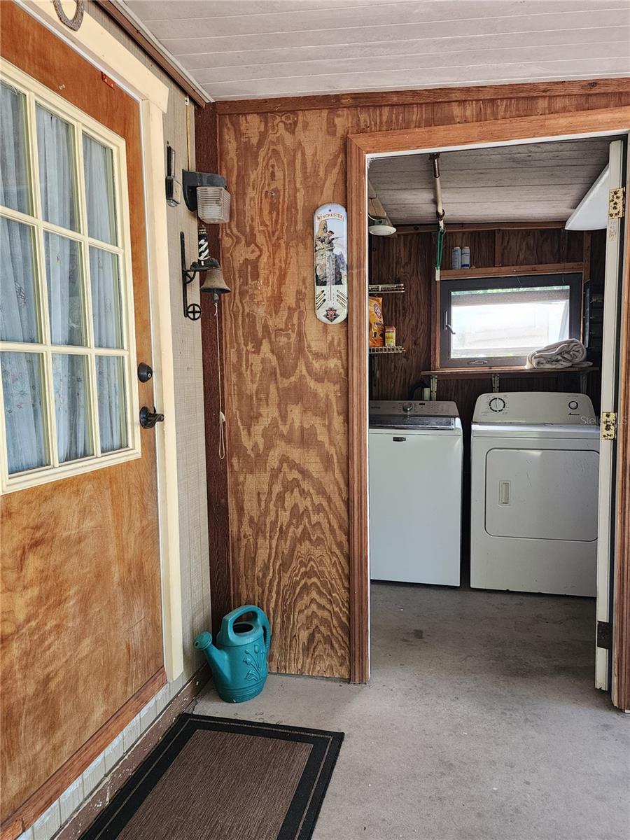 SENECA CROSSON & JEWETTS ADD - Residential