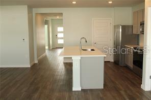 STAR FARMS PH IV SUBPH D & E - Residential Lease