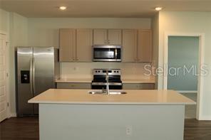 STAR FARMS PH IV SUBPH D & E - Residential Lease