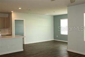 STAR FARMS PH IV SUBPH D & E - Residential Lease