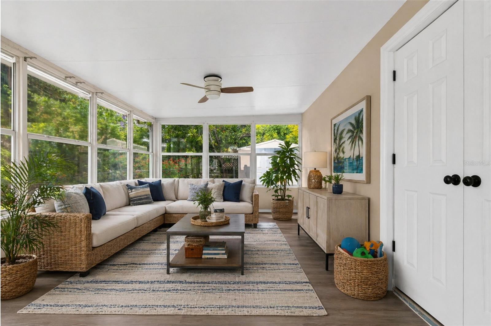 VENICE ESTATES 2ND ADD - Residential