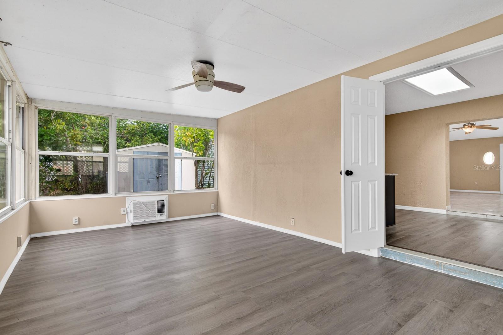 VENICE ESTATES 2ND ADD - Residential