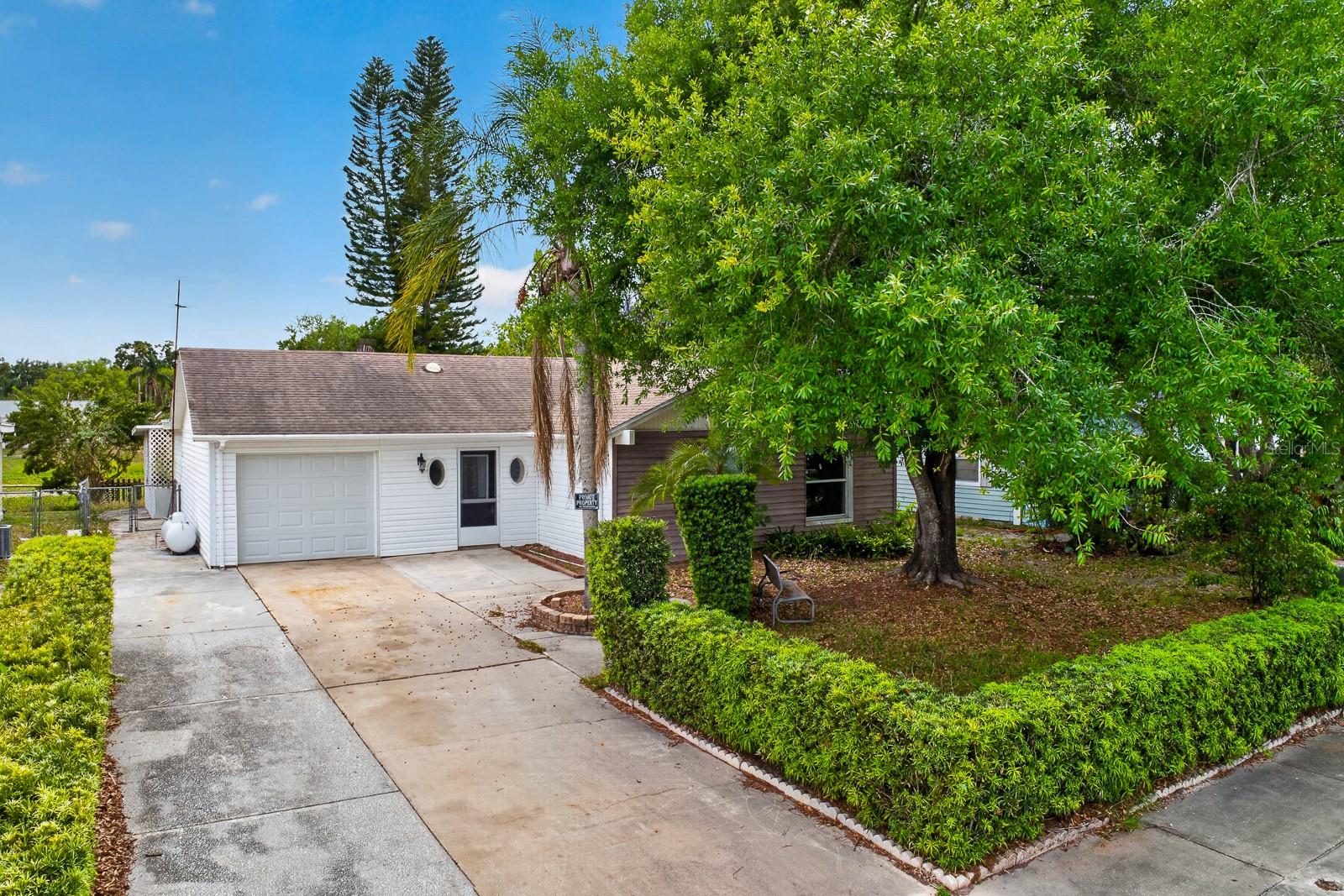 VENICE ESTATES 2ND ADD - Residential