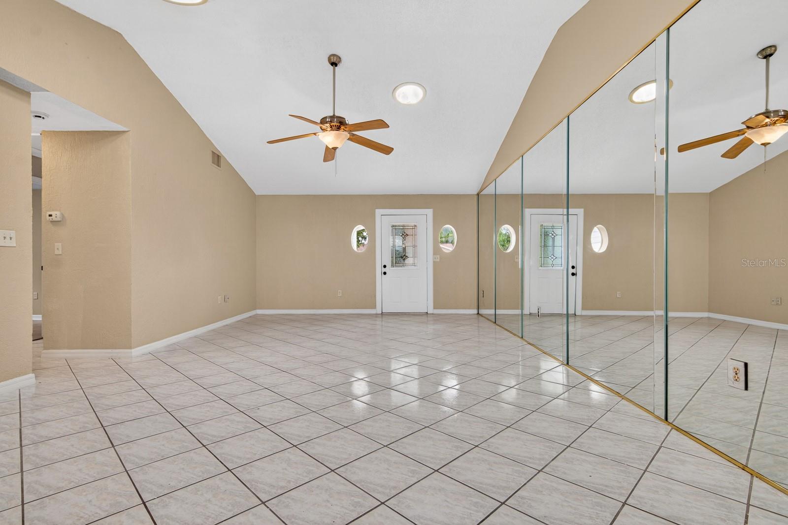 VENICE ESTATES 2ND ADD - Residential