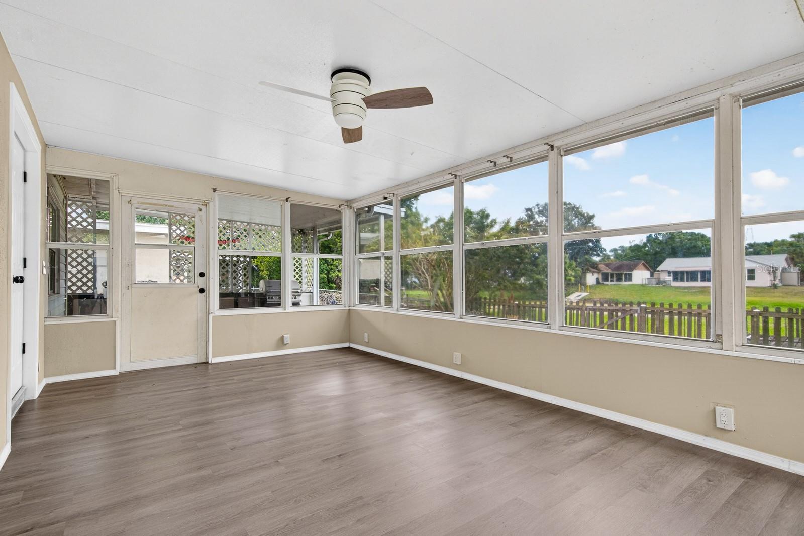 VENICE ESTATES 2ND ADD - Residential