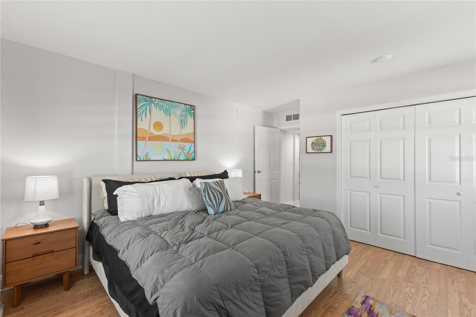 SUNCOAST TOWERS APTS CO-OP - Residential