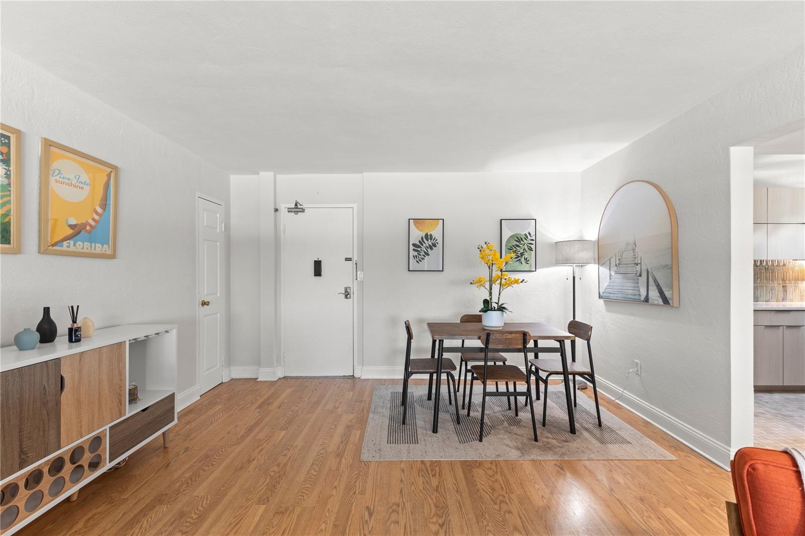 SUNCOAST TOWERS APTS CO-OP - Residential