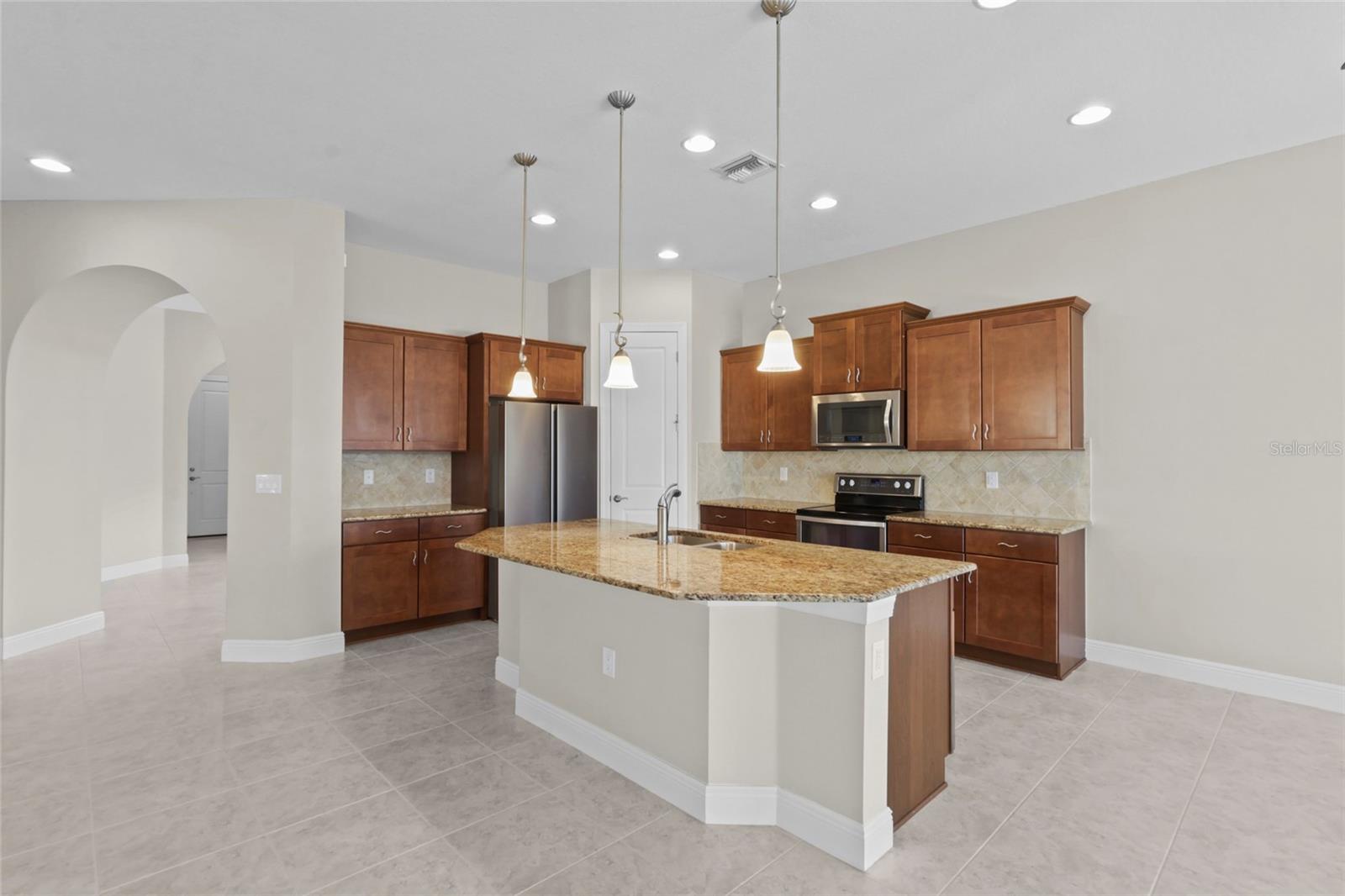 10401 CROOKED CREEK DRIVE