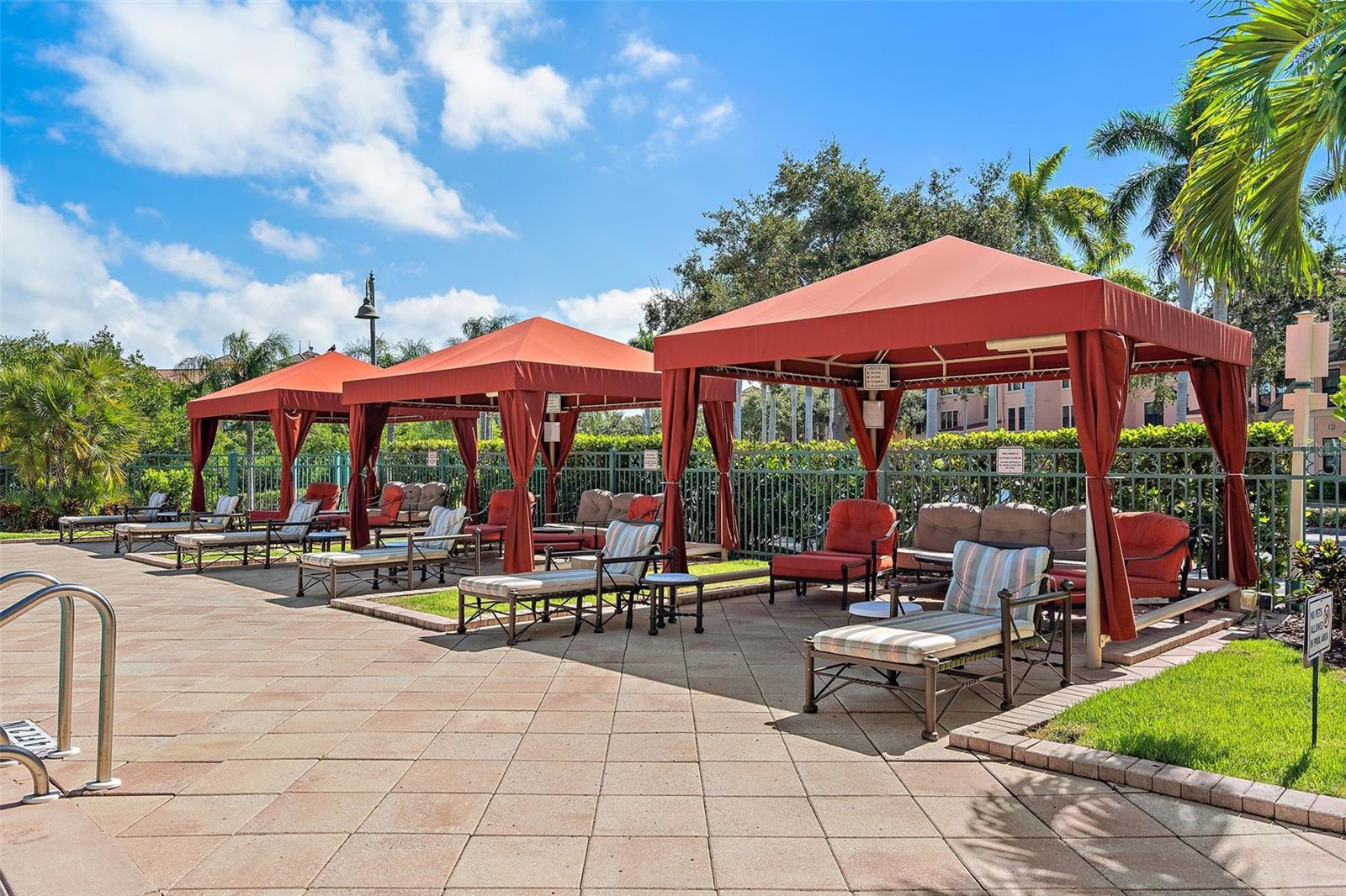 GRAND BELLAGIO AT BAYWATCH CONDO THE - Residential