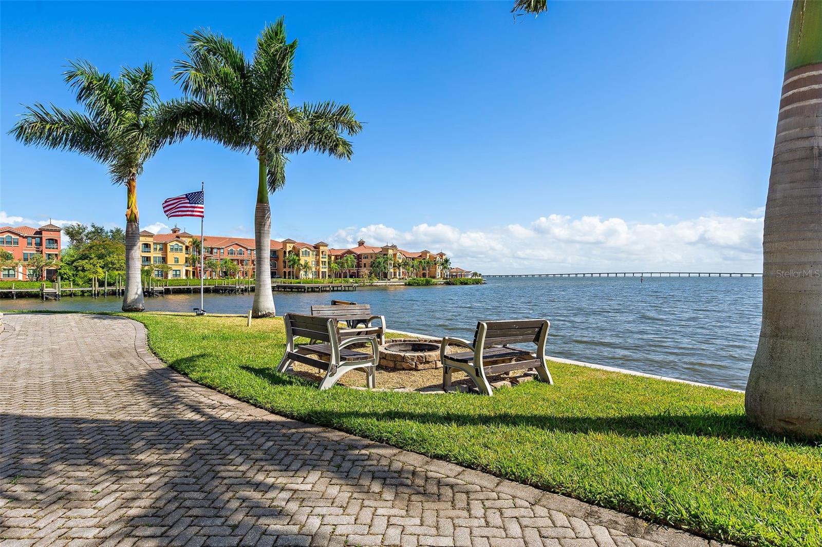 GRAND BELLAGIO AT BAYWATCH CONDO THE - Residential