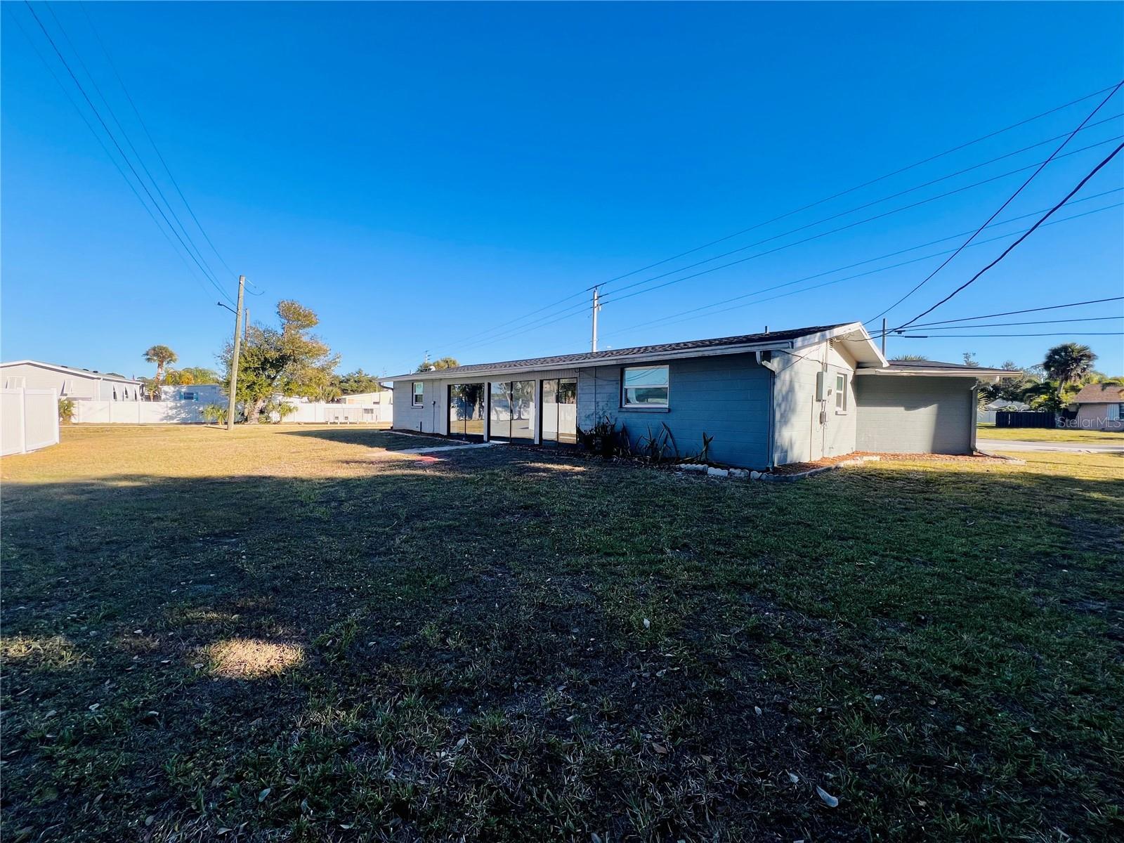 MANASOTA SUB LT 7 BLK J - Residential