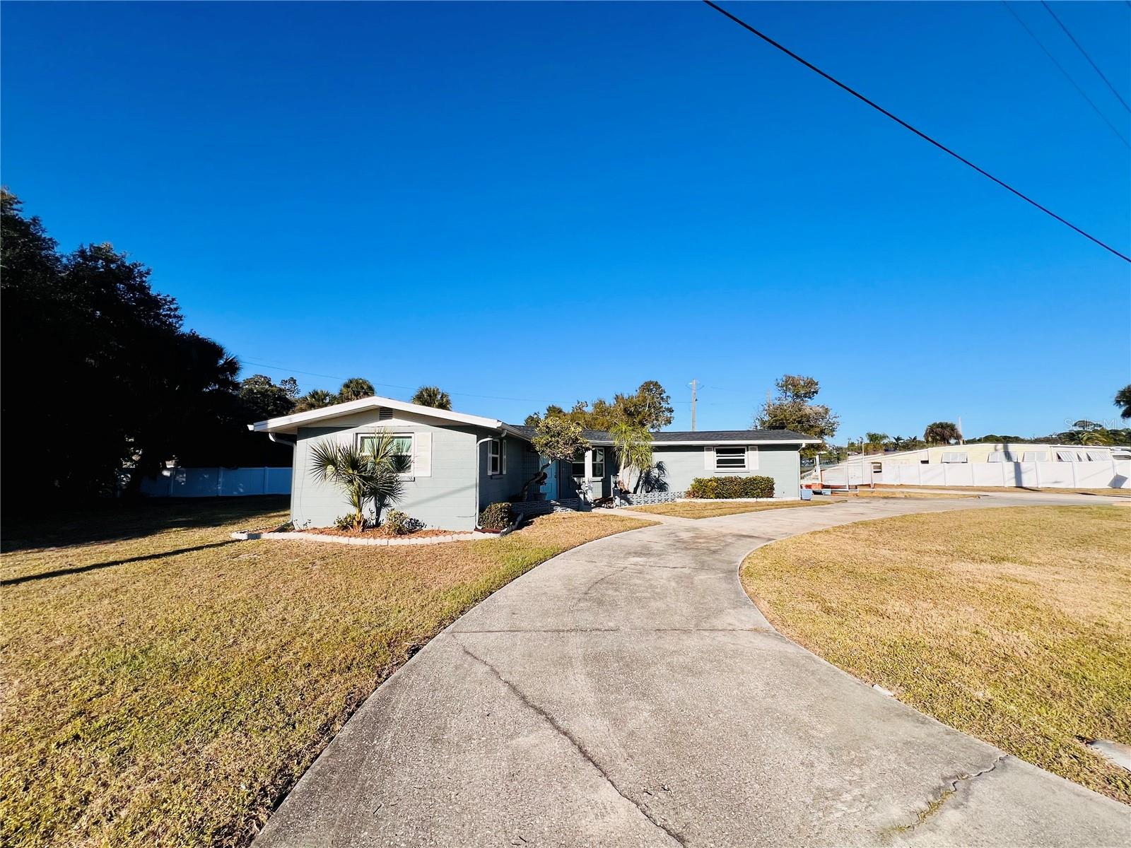 MANASOTA SUB LT 7 BLK J - Residential