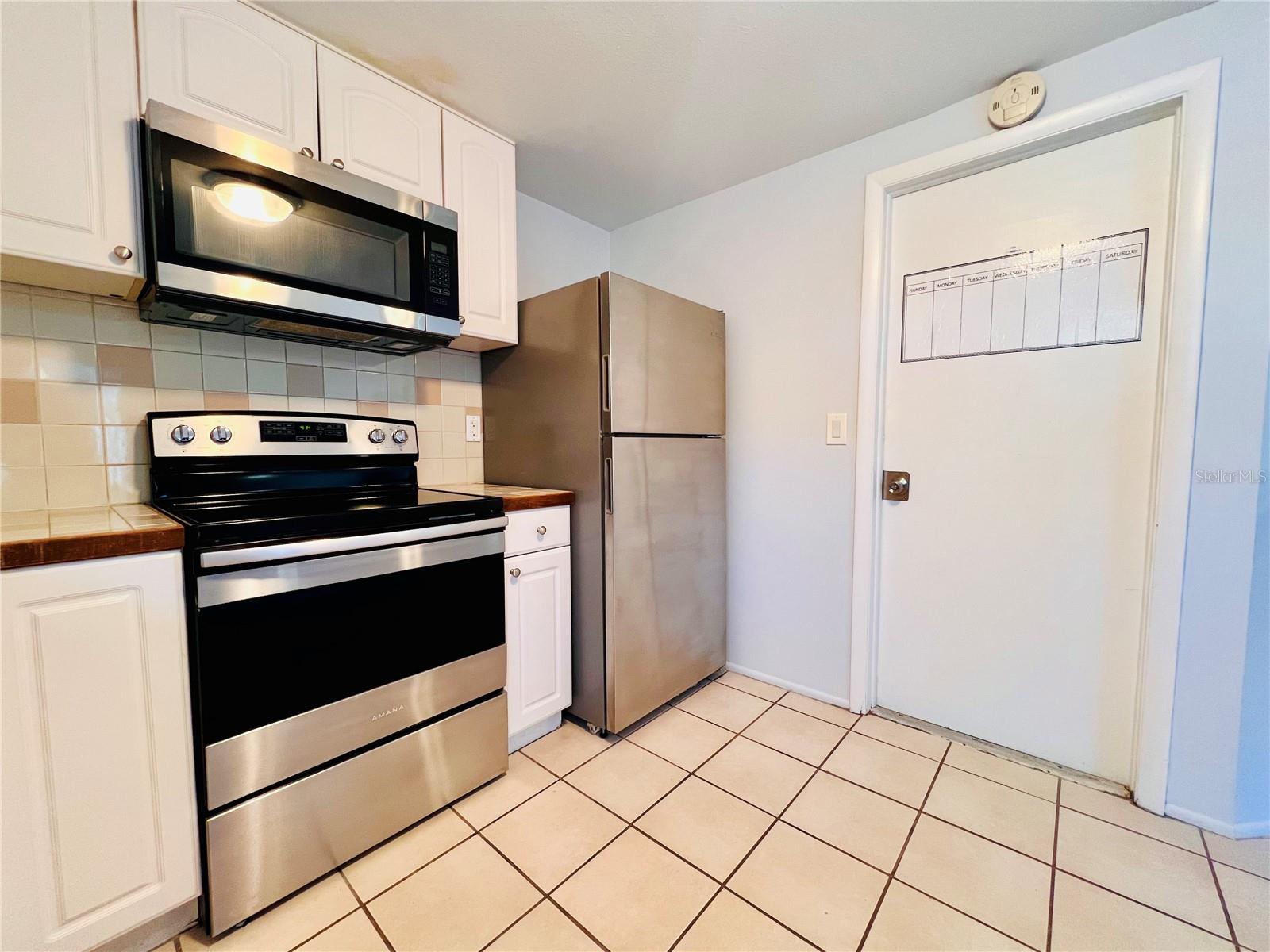 MANASOTA SUB LT 7 BLK J - Residential