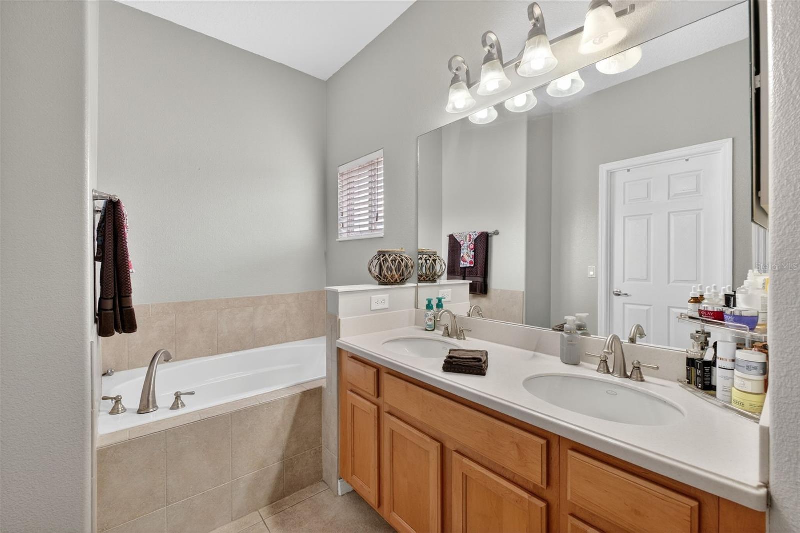 DRAYTON-PRESTON WOODS/PROVIDEN - Residential