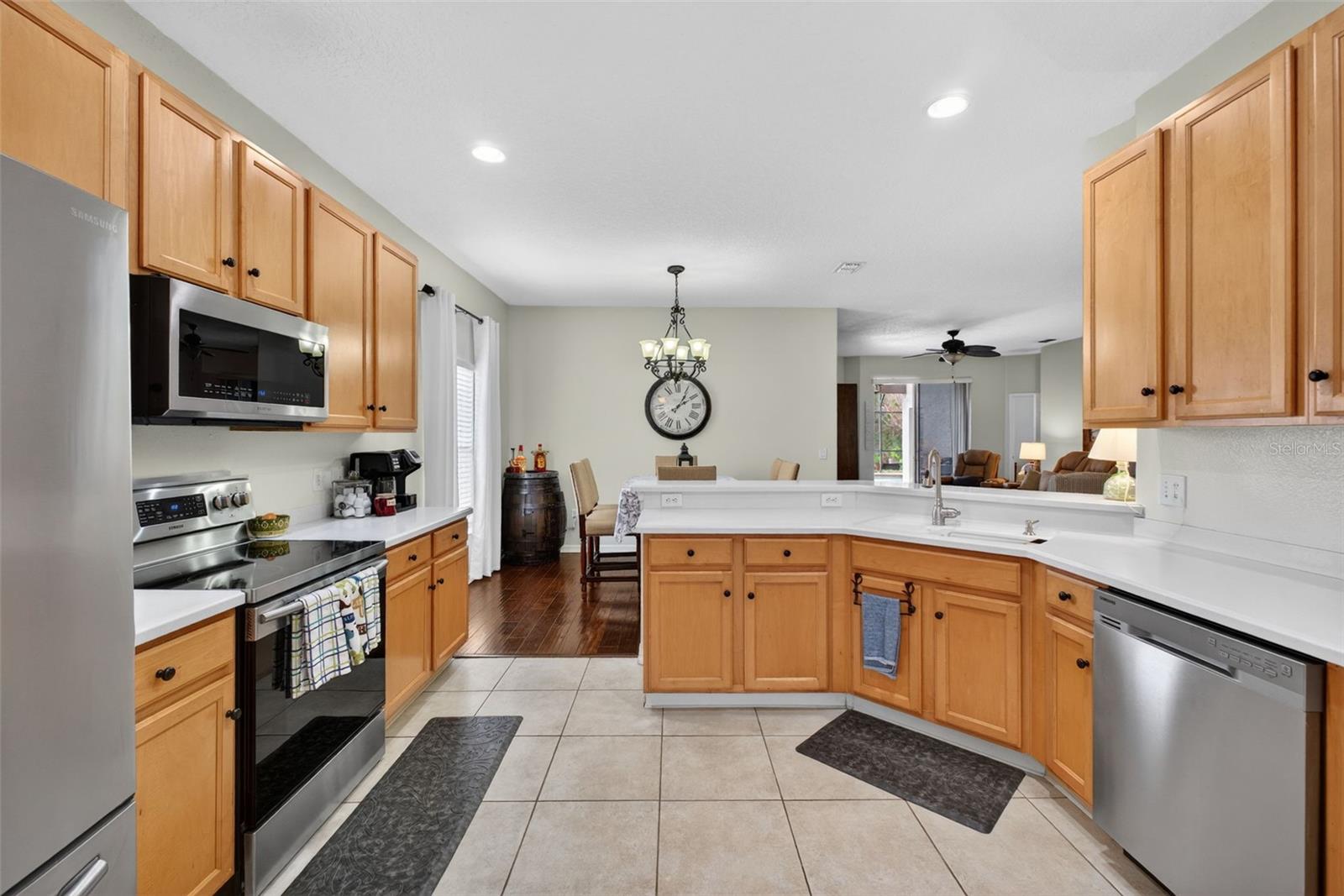 DRAYTON-PRESTON WOODS/PROVIDEN - Residential