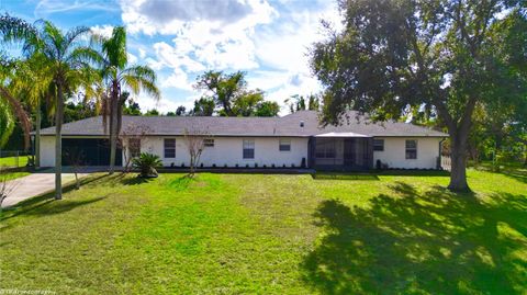 Photo of 516 Starr Ridge Drive, Lake Wales, FL 33898 (MLS # P4935423)