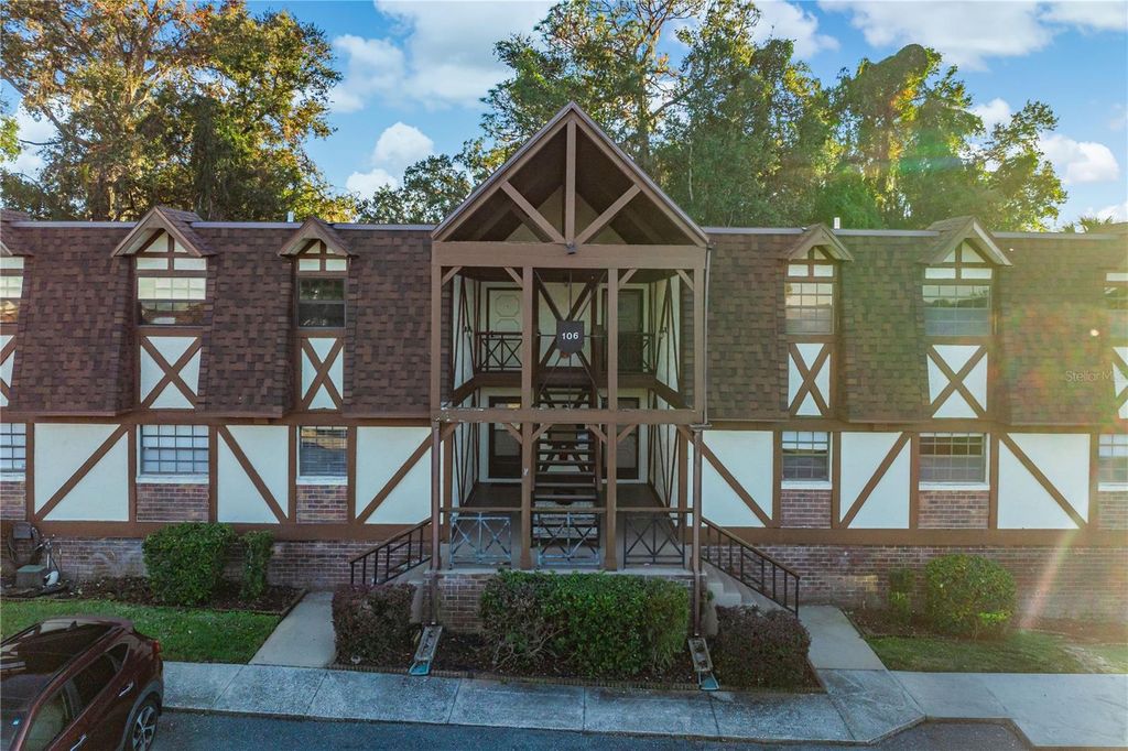 Photo of 500 Newell Hill Road #106D, Leesburg, FL 34748 (MLS # S5140606)