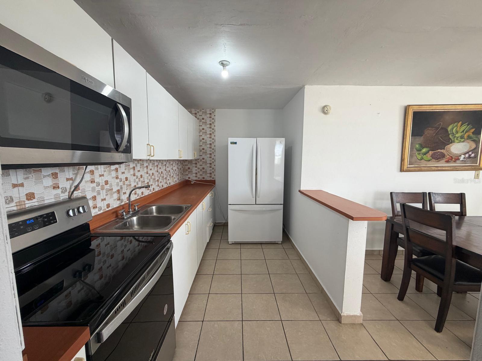 JARDÍN DE LAS FLORES - Residential Lease