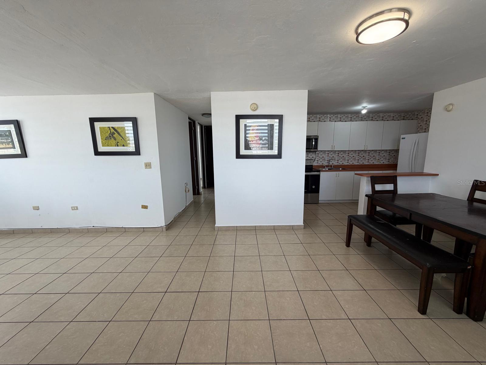 JARDÍN DE LAS FLORES - Residential Lease
