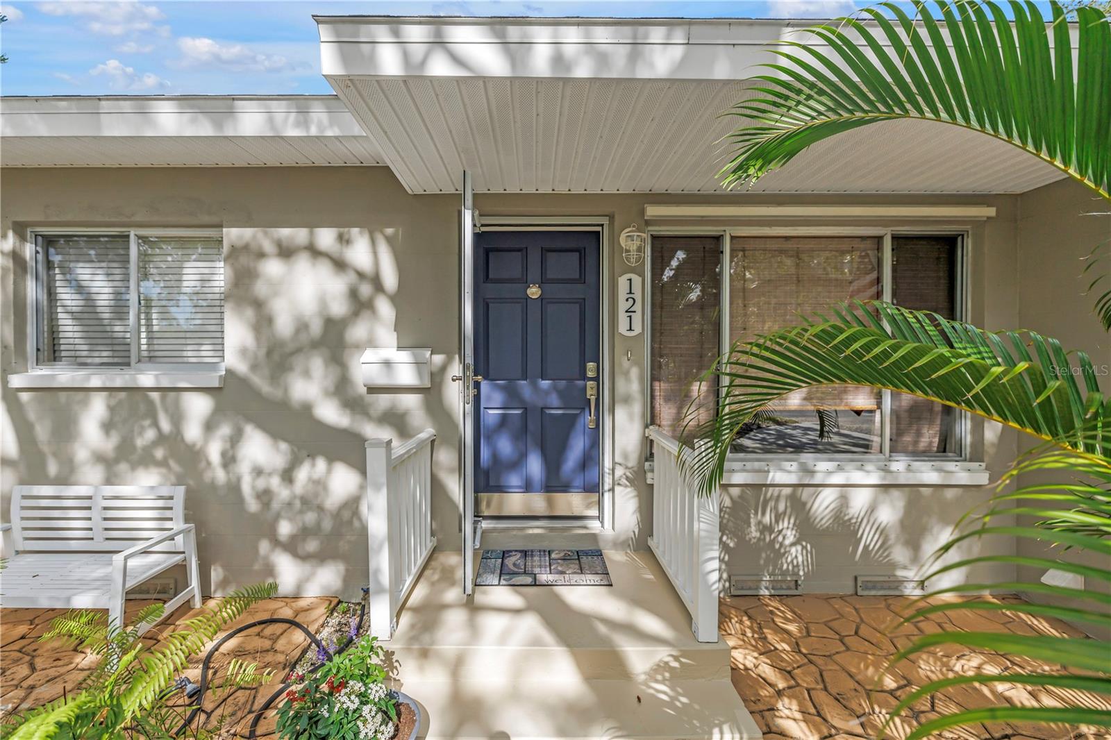 LA SALLE GARDENS BLK A, LOT 7 - Residential