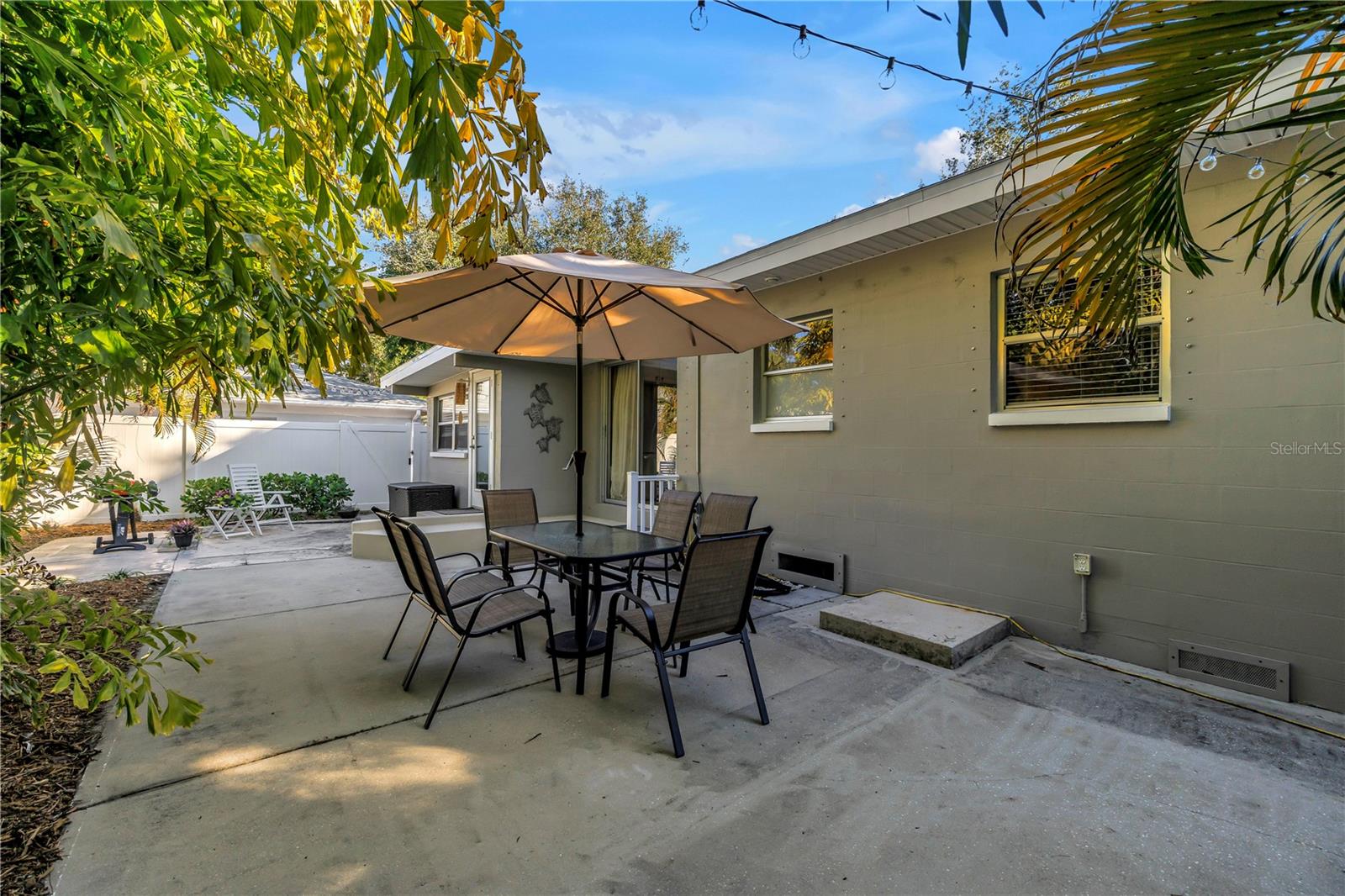 LA SALLE GARDENS BLK A, LOT 7 - Residential