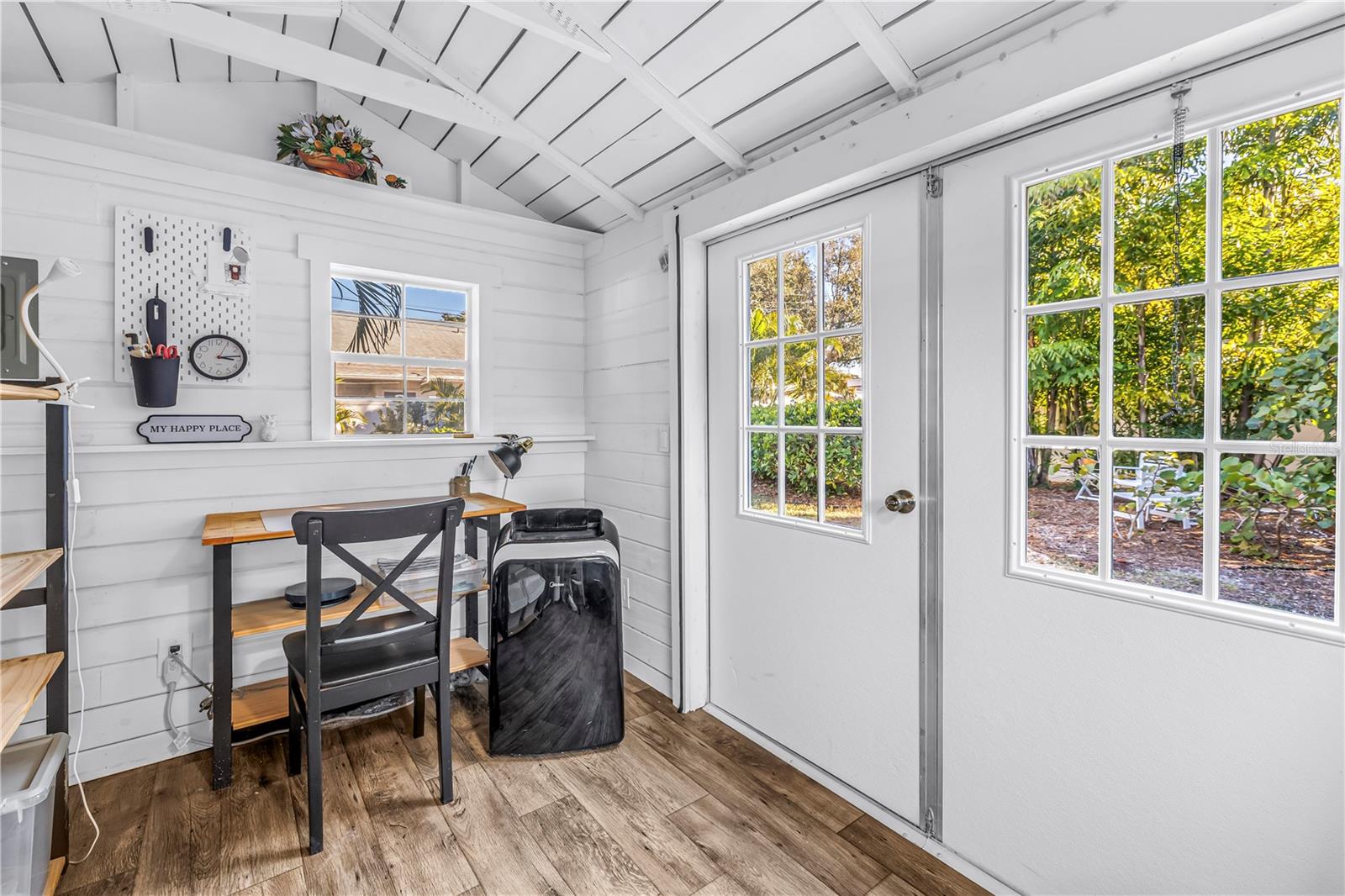 LA SALLE GARDENS BLK A, LOT 7 - Residential