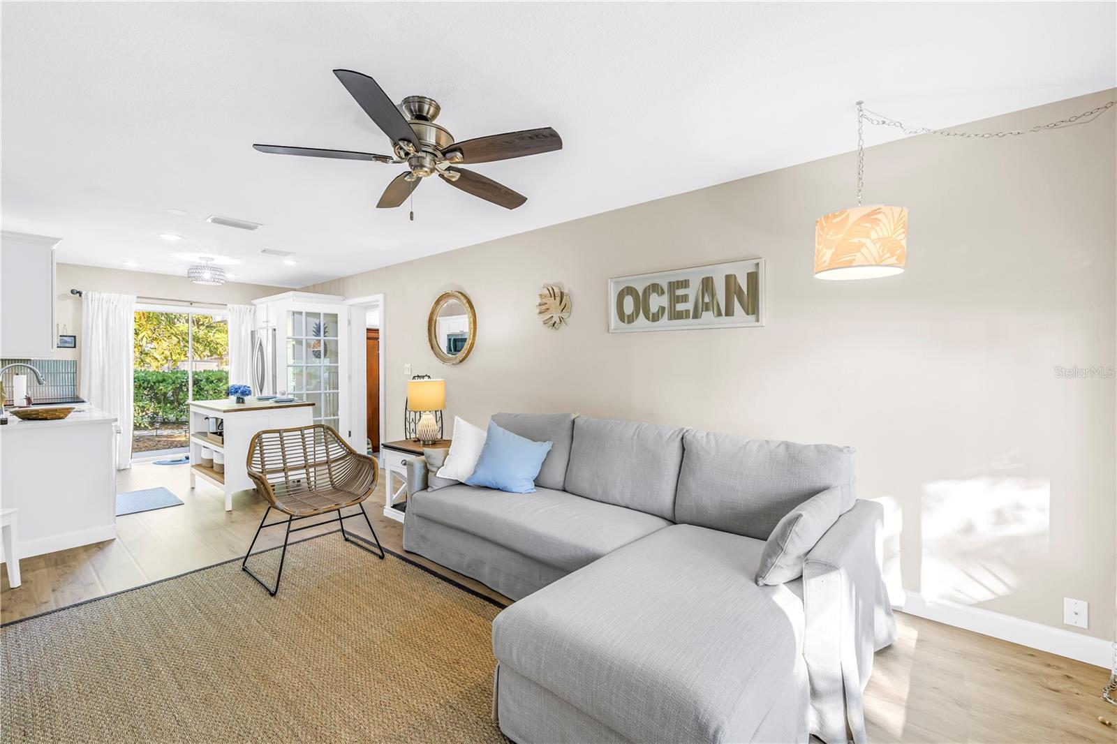 LA SALLE GARDENS BLK A, LOT 7 - Residential