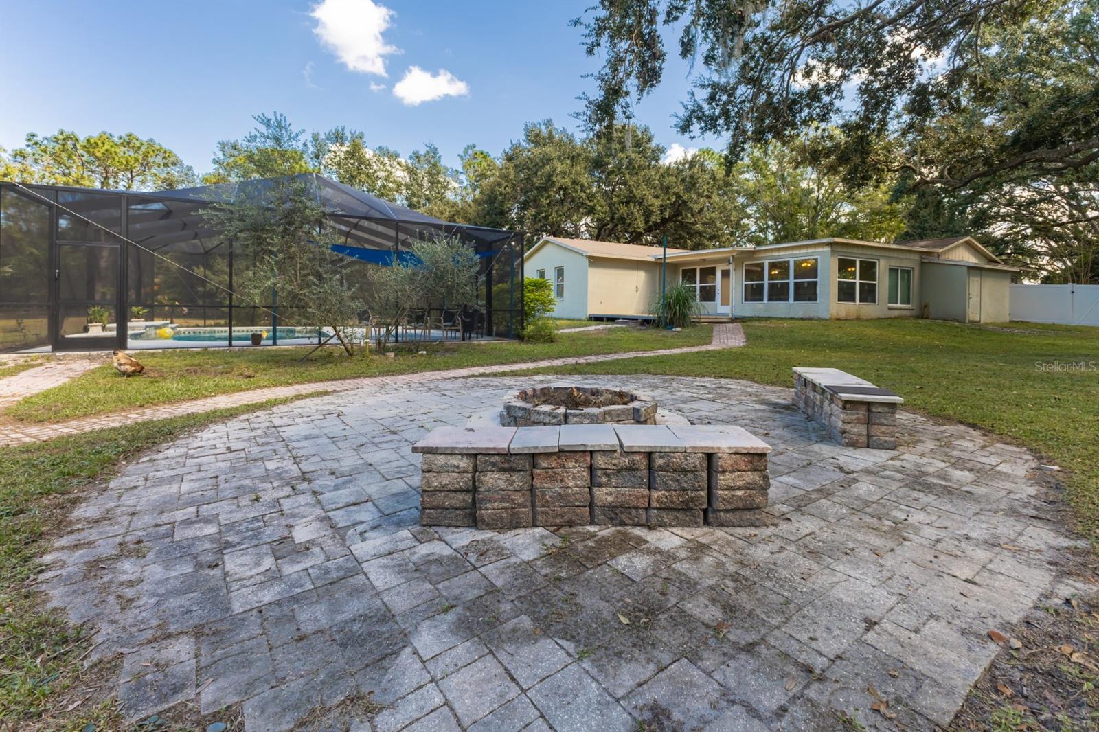 QUAIL HOLLOW ACREAGE - Residential