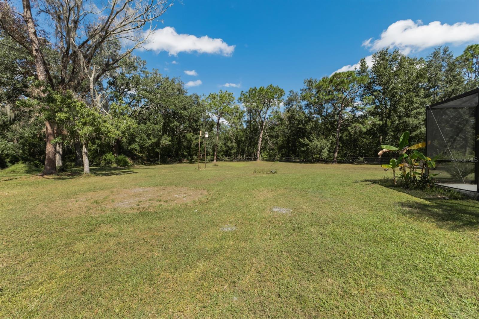 QUAIL HOLLOW ACREAGE - Residential