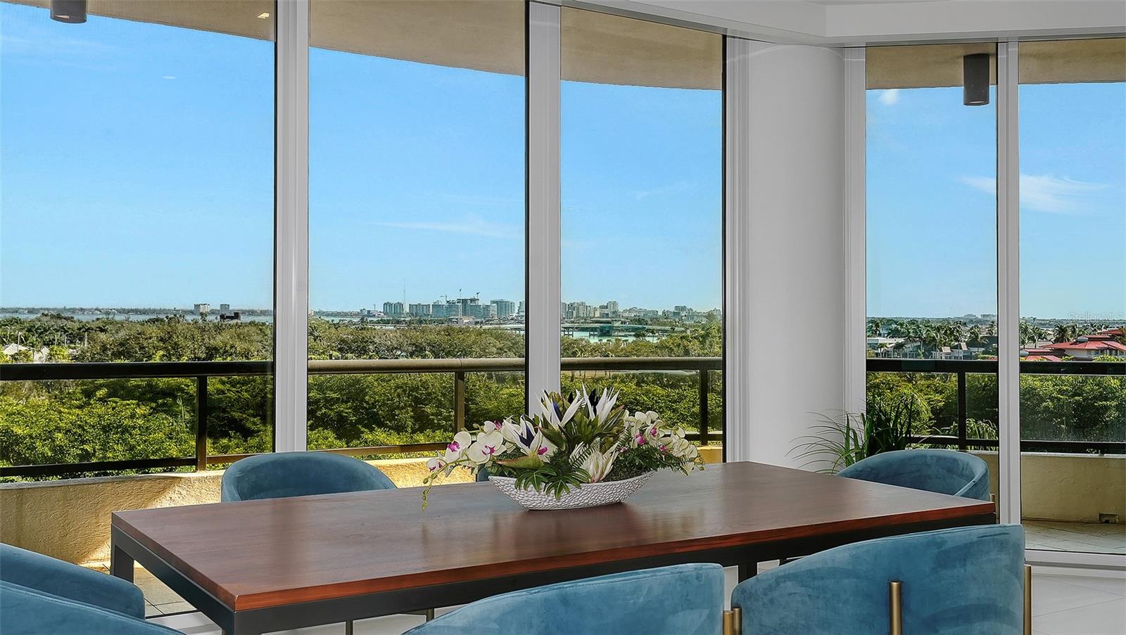 L AMBIANCE - Residential