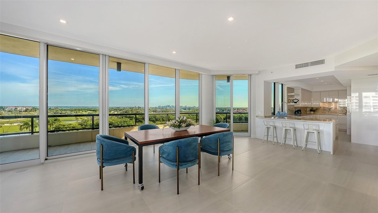 L AMBIANCE - Residential