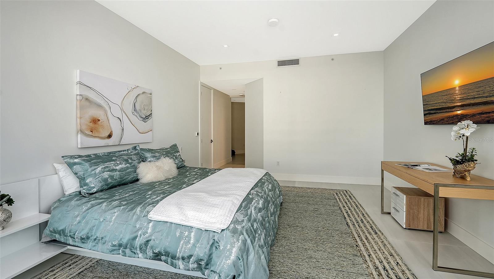 L AMBIANCE - Residential