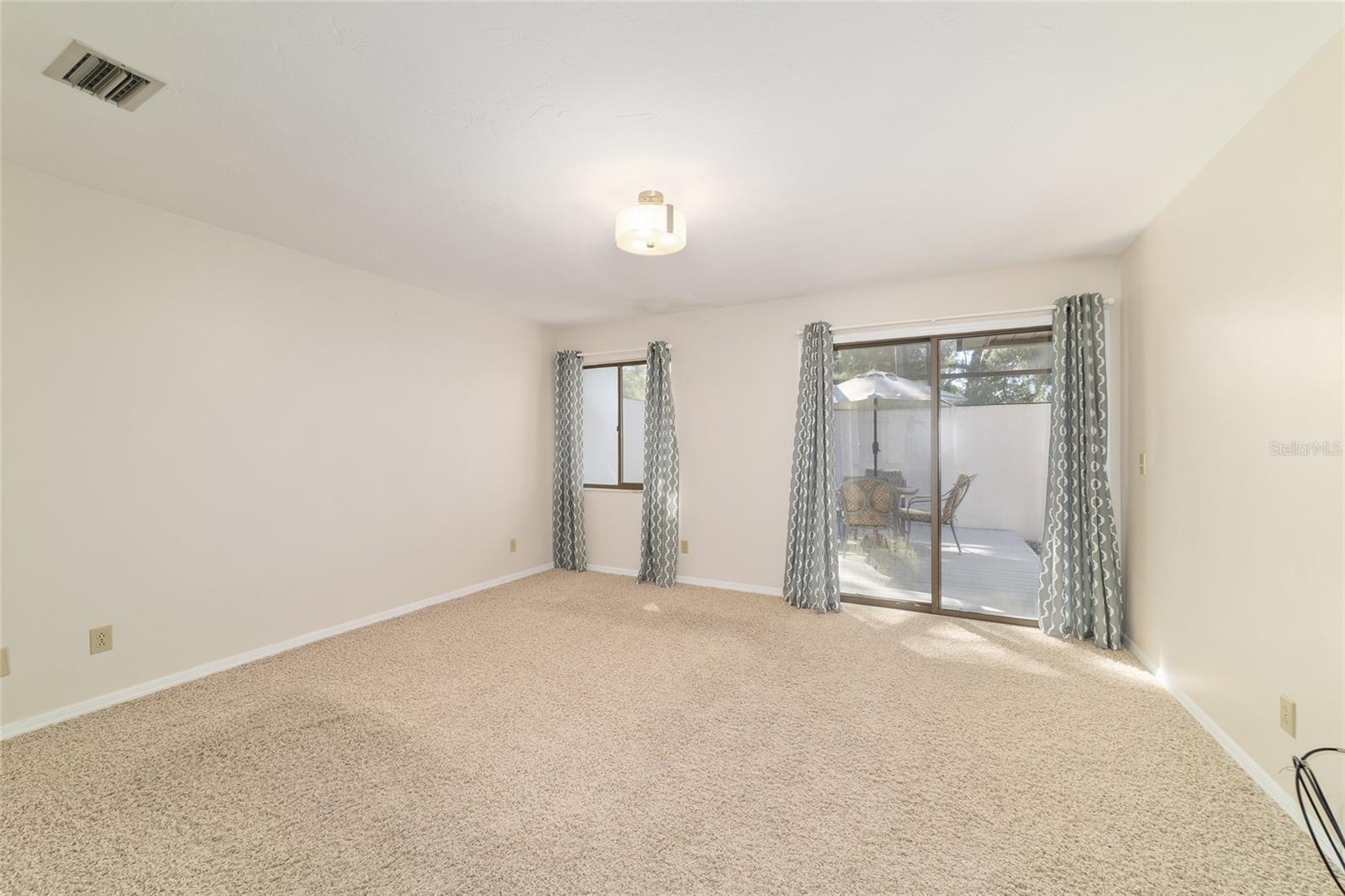 FOX MEADOW - Residential