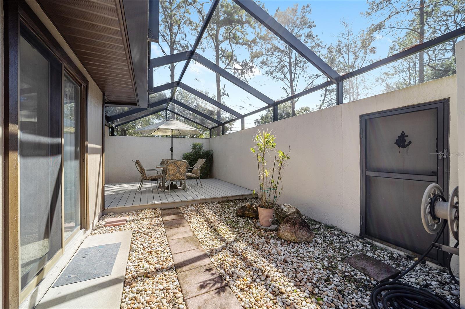 FOX MEADOW - Residential