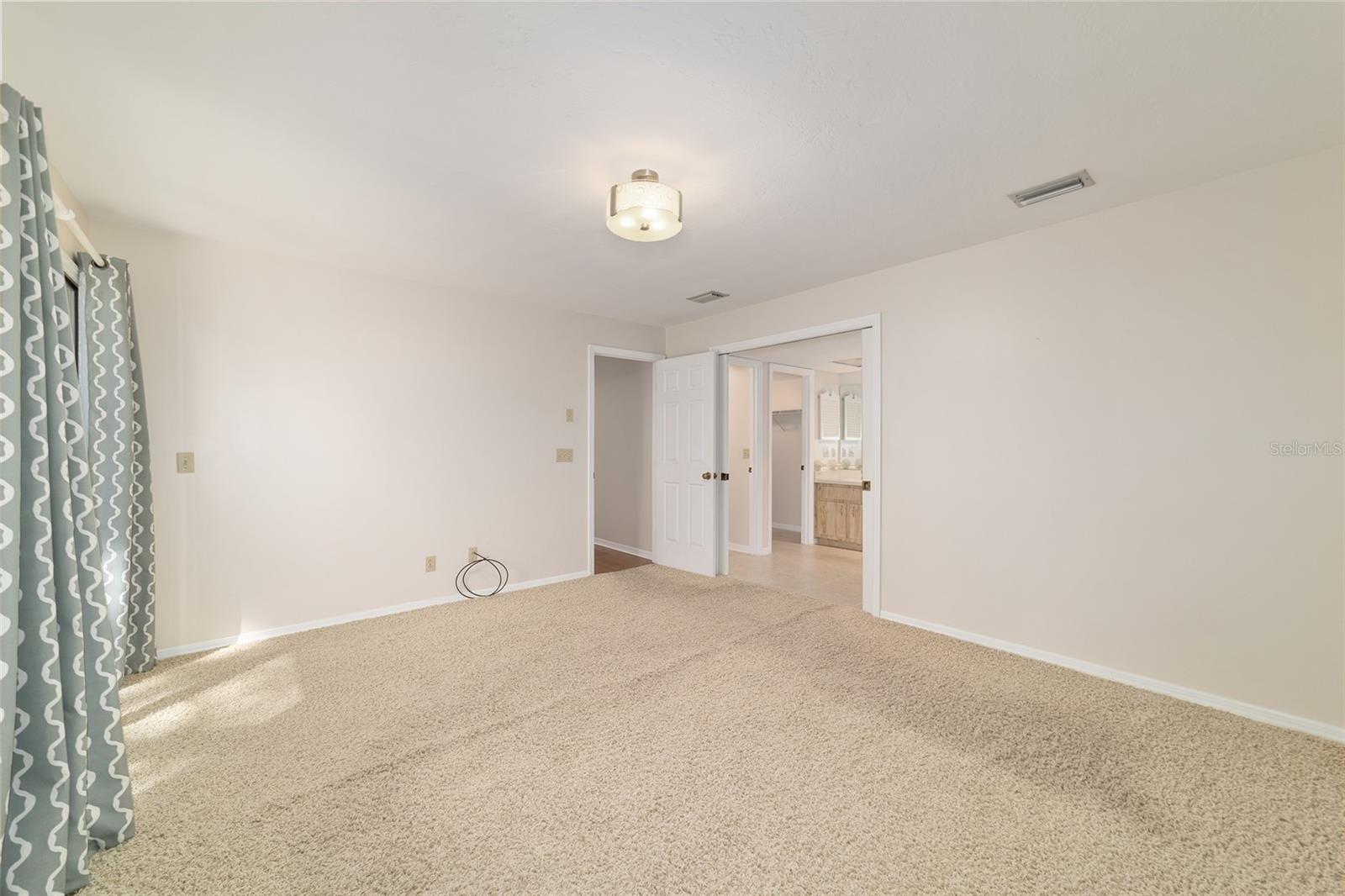 FOX MEADOW - Residential