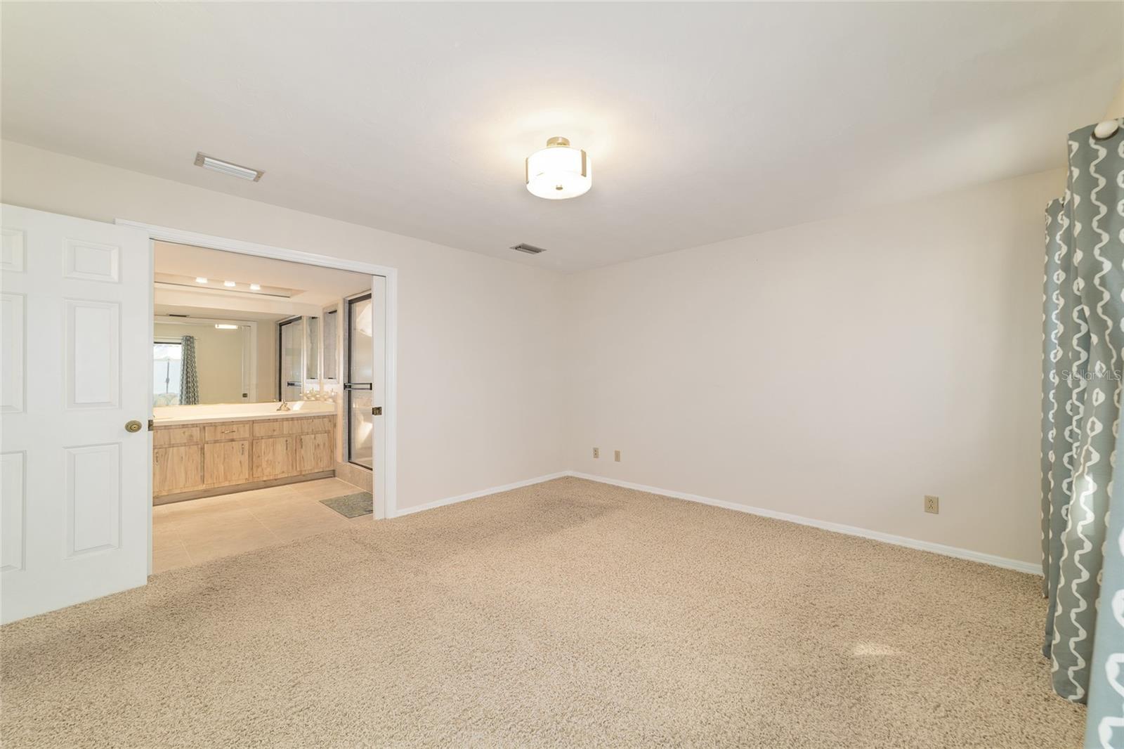 FOX MEADOW - Residential