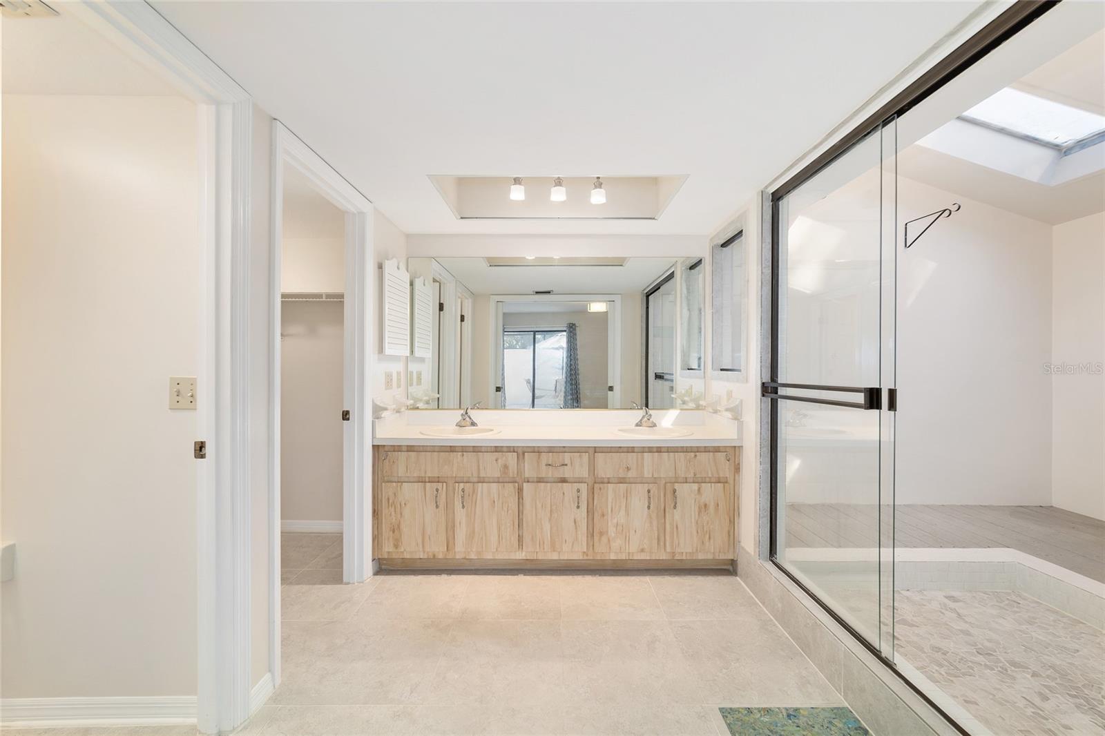 FOX MEADOW - Residential