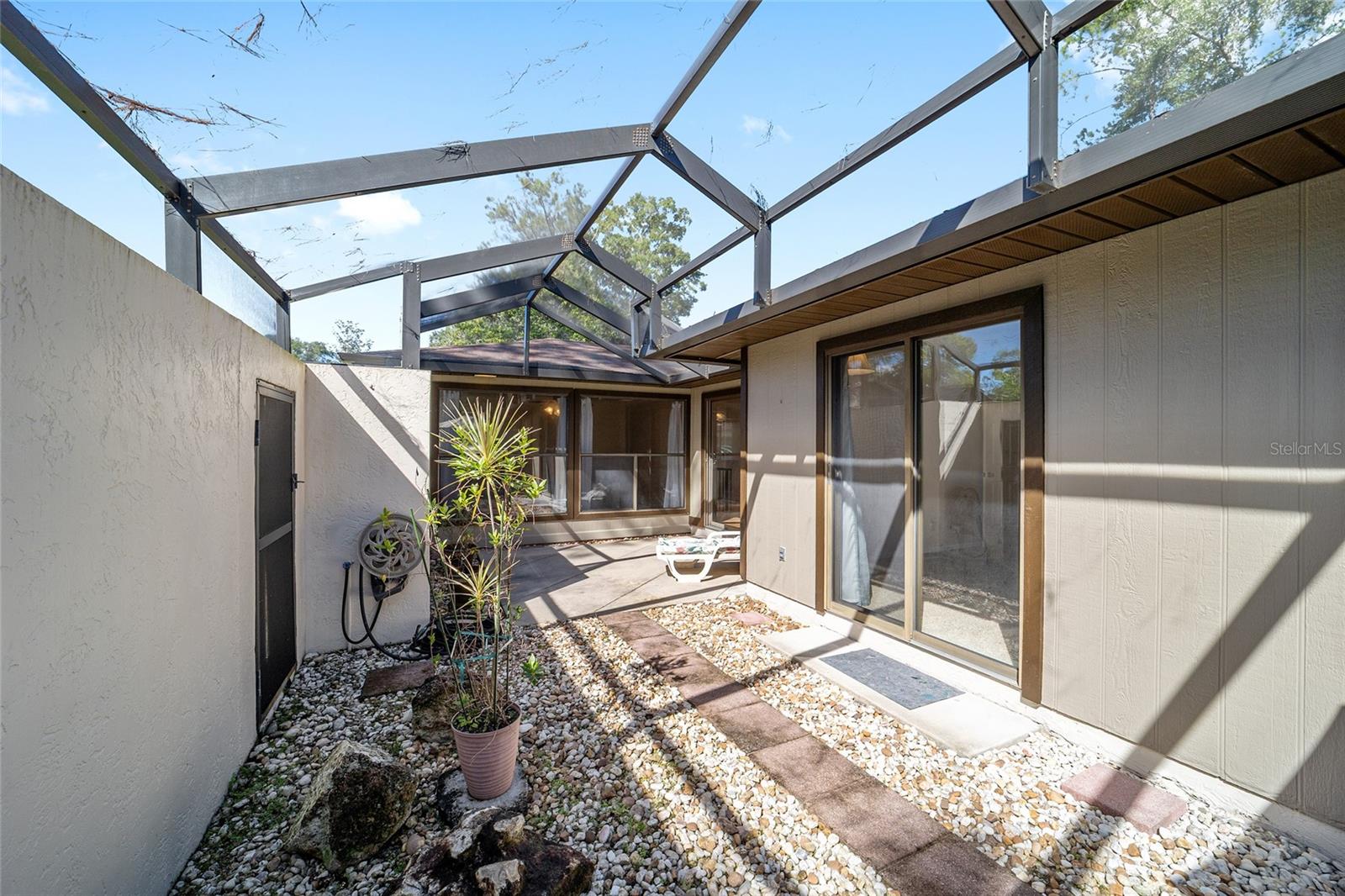 FOX MEADOW - Residential