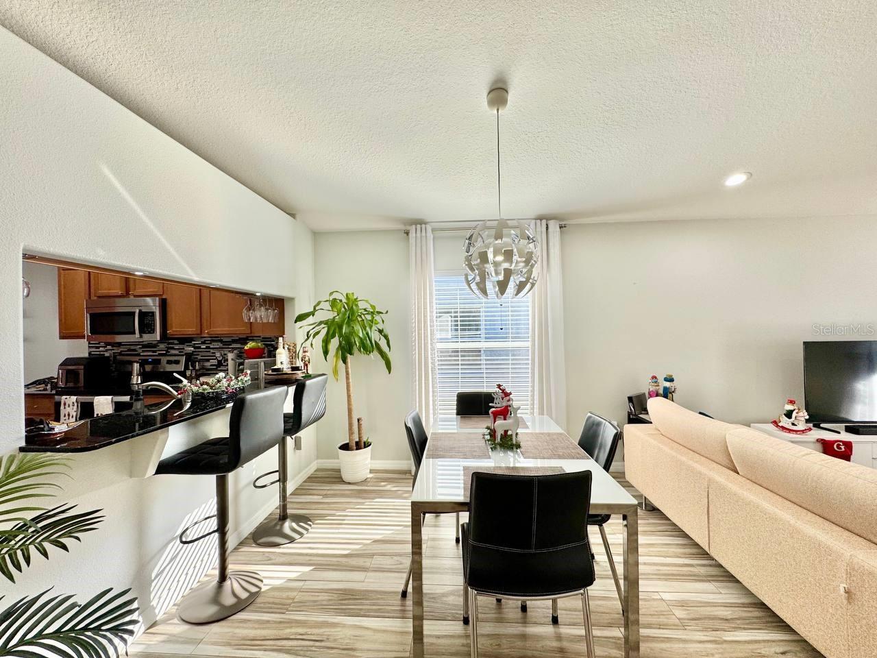 BRIDGEWATER PH 03 - Residential Lease