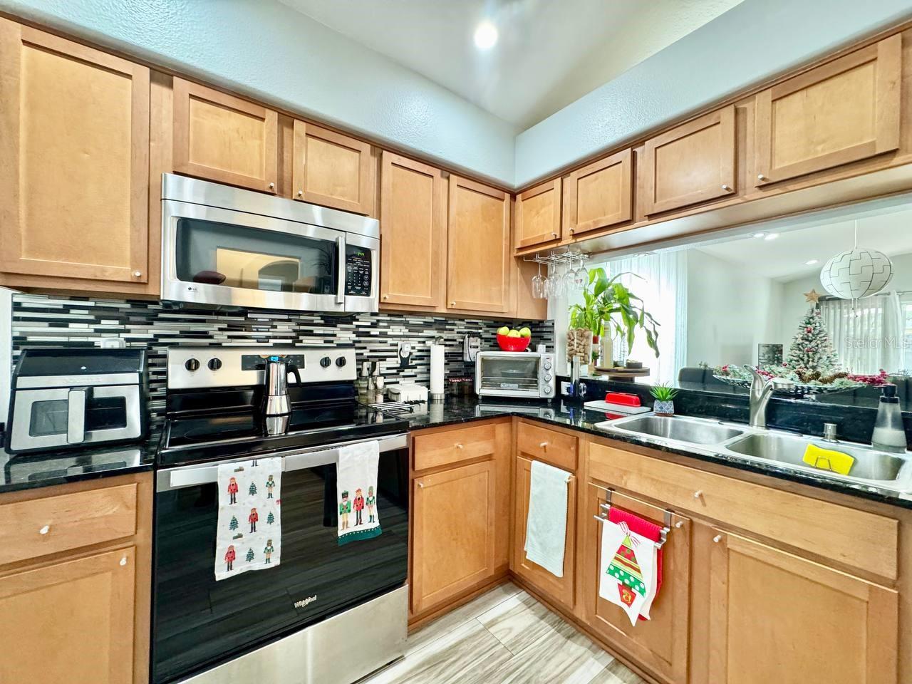 BRIDGEWATER PH 03 - Residential Lease