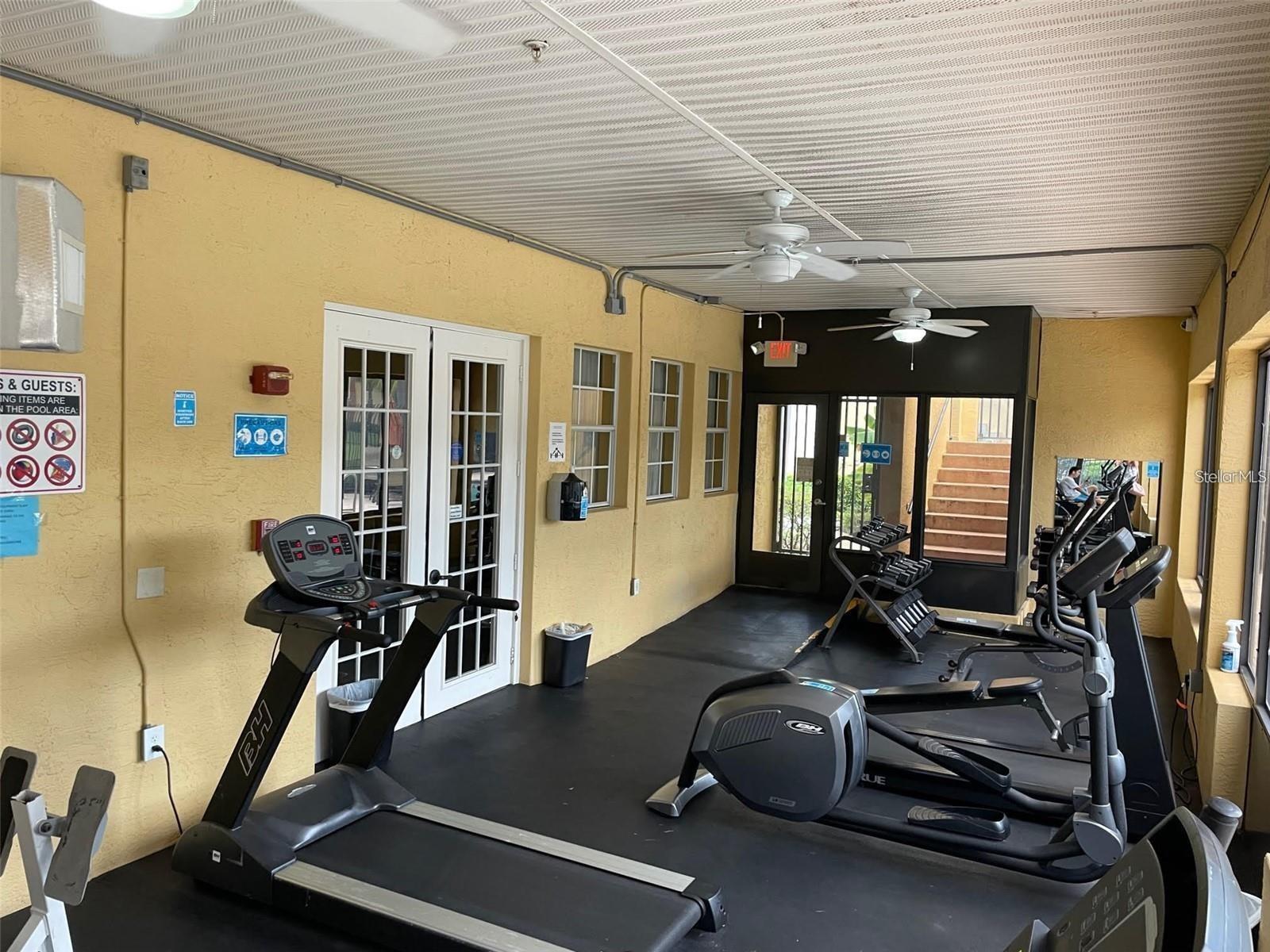 PALMS VILLA RESIDENCES CONDO - Residential Lease